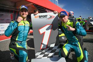 First round goes to Luvisi-Delli Guanti (FAEMS Ebimotors) after a superb fight